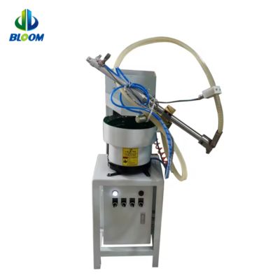 Chất lượng  Automatic Nut Feeder for Spot Welding with M5-M12 Compatibility 220V/50Hz Power and 0.5MPa Air Source nhà máy