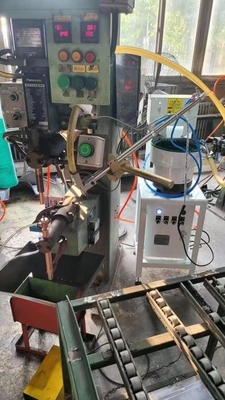 Hệ thống cho ăn tự động Hàn điểm hạt tự động