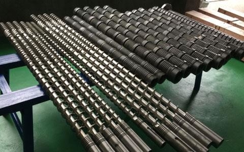 Phun hàn vít đùn đơn và thùng cho đùn PVC