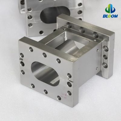 Thùng vít đôi hợp kim niken cường độ cao để chống mòn trong máy ép nhựa