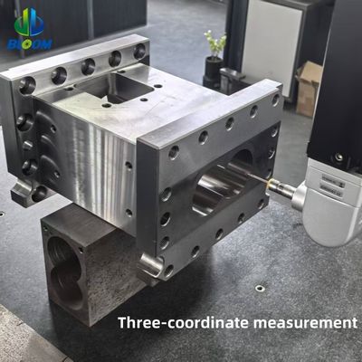 Thùng vít đôi hợp kim niken cường độ cao để chống mòn trong máy ép nhựa