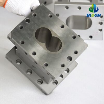 Thùng vít đôi hợp kim niken chính xác cao với khả năng chống mòn cho sản xuất PEEK PET PA PBT