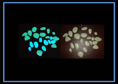 Glinescent Glaze Cobble Stone / Glow In The Dark Pebble