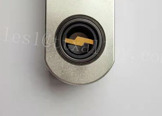 Đánh bóng mũ lưỡi trai bằng khí nén với một bộ cắt và giá đỡ