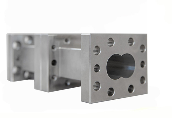 Vít và thùng khoảng cách 30mm cho máy đùn nhựa